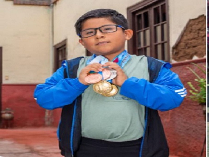¡Orgullo peruano! Niño que rifó su bicicleta para representar al país en concurso de Matemáticas en Canadá obtuvo el primer lugar