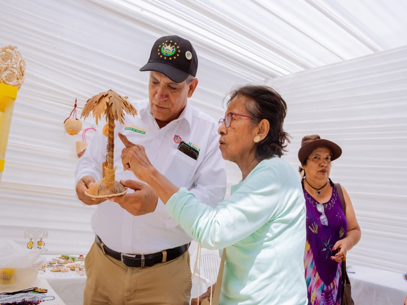 Municipalidad de Sullana impulsa el sector Agroindustrial y la Artesanía en la intervención "Ponle Punche y Ganamos Perú"