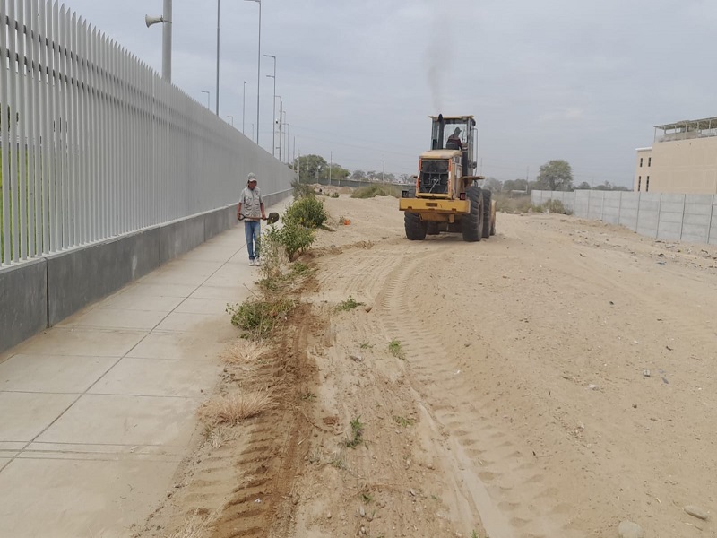 Municipalidad realiza mantenimiento y enripiado en sector del nuevo Hospital de apoyo de Sullana