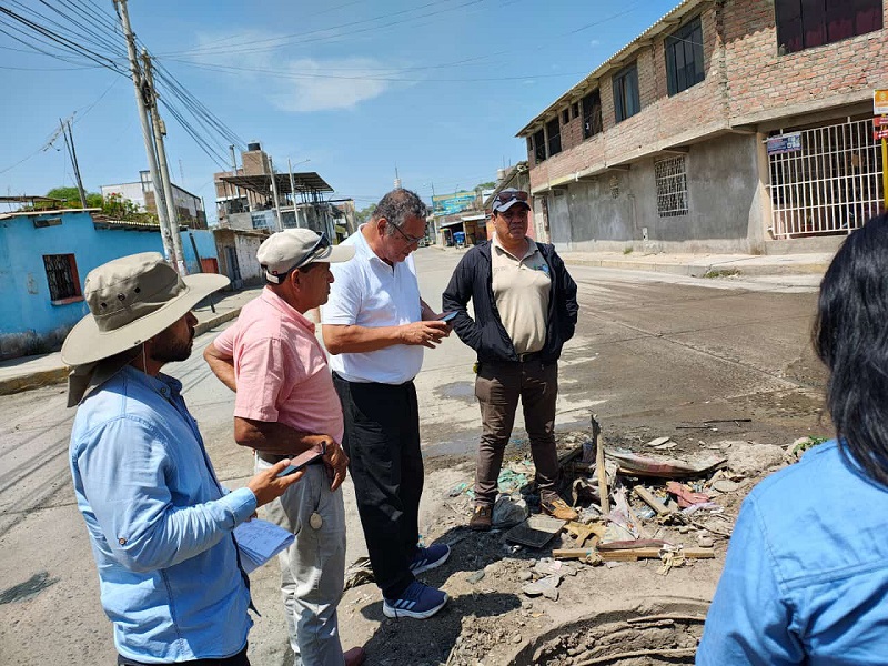 Municipalidad de Sullana y Sunass inspeccionan puntos críticos de colapsos de desagües