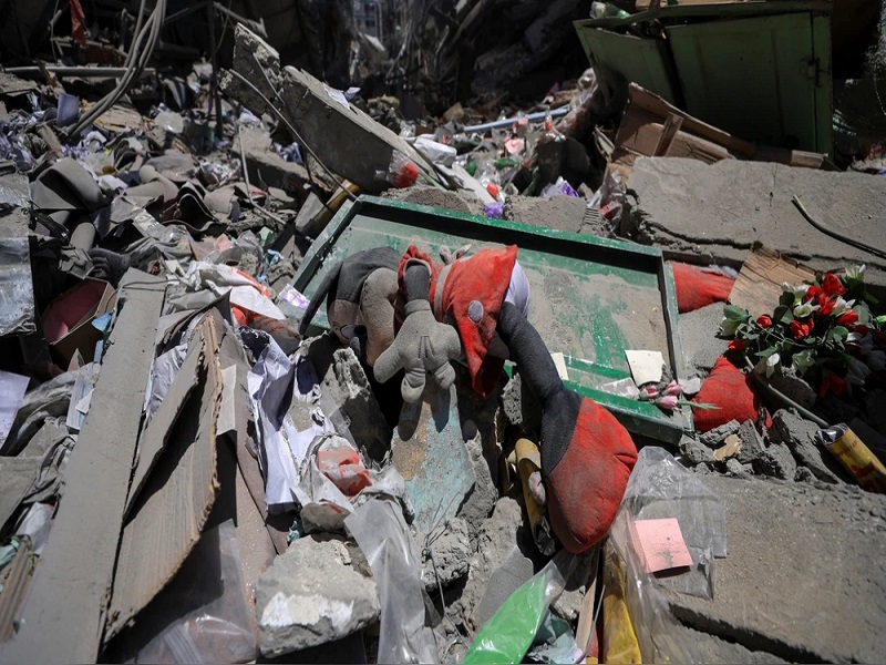 Un ataque aéreo israelí mata al menos a 10 niños cerca de una clínica en Gaza