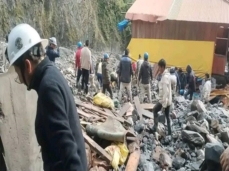 Deslizamiento de lodo sepultó a personas y viviendas en Puno: SE REPORTA UNA MUJER MUERTA