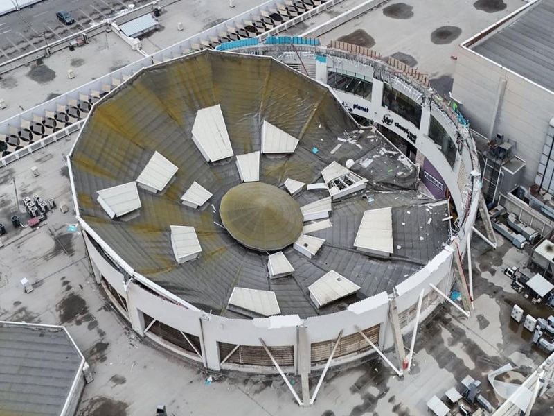 Responsables de instalación de techo caído del Real Plaza se contradicen en Fiscalía