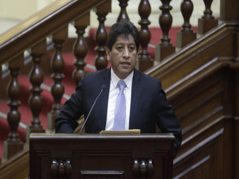 En Puno. Desalojan al Defensor del Pueblo de encuentro de comunidades campesinas