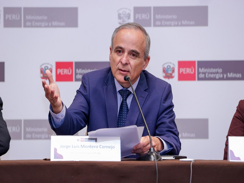 Ministro de Energía y Minas anunció revisión de normas sobre derechos laborales de mineros artesanales