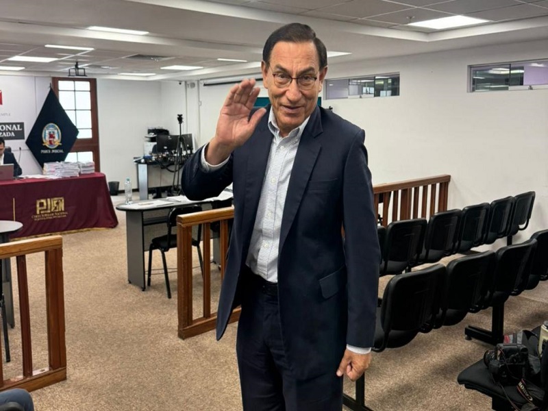Juez: Existe peligro de fuga de Martín Vizcarra