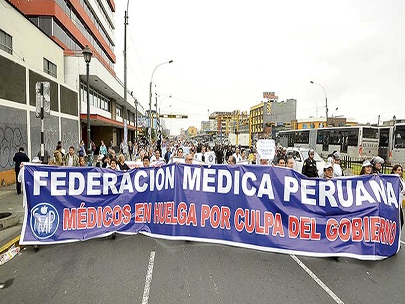 Federación Médica del Perú realizará paro nacional de 48 horas por incumplimientos del Gobierno