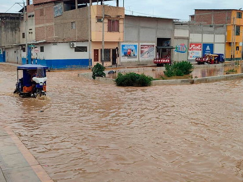 Tumbes: advierten posibilidad de inundaciones ante fuertes lluvias que se prolongará hasta el martes