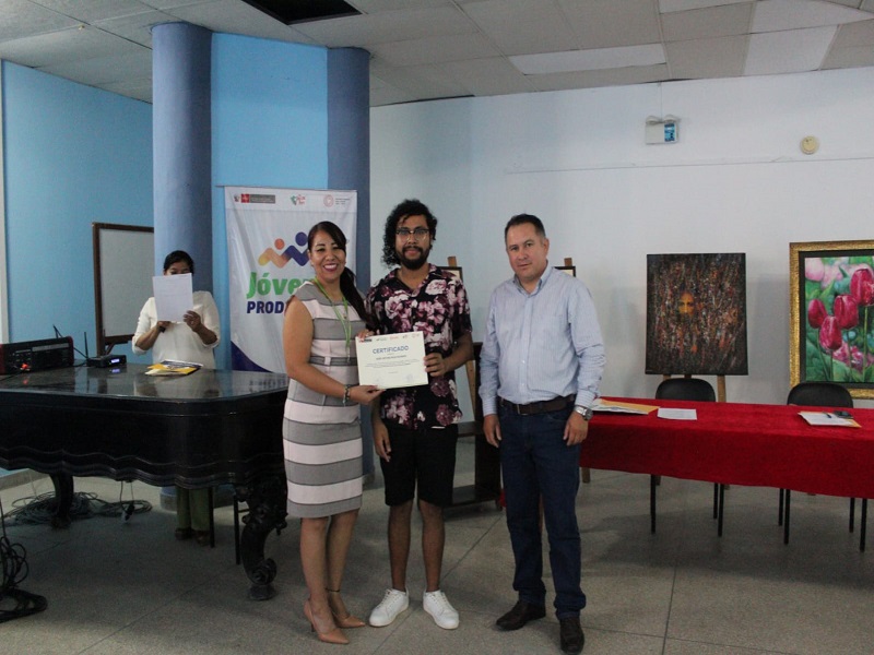 Artista Piurano es uno de los ganadores de los incentivos del programa nacional de empleabilidad jóvenes productivos del ministerio de trabajo