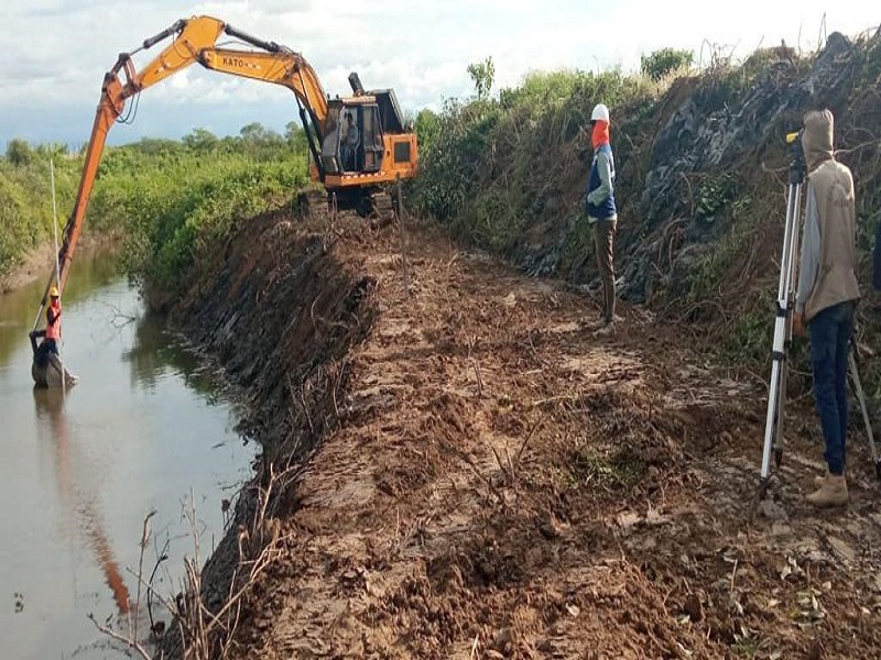 Gobierno despliega maquinaria y activa Seguro Agrícola (SAC) ante emergencia por lluvias en Tumbes