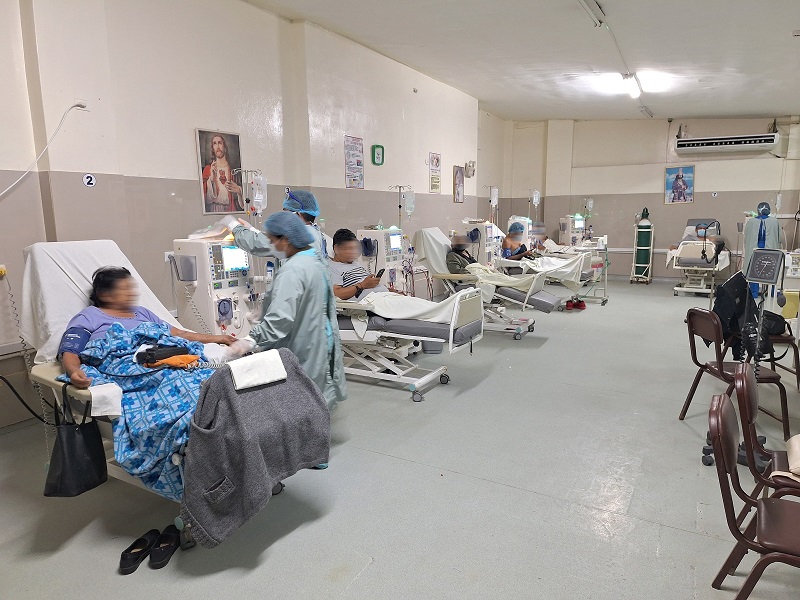 EsSalud Piura garantiza continuidad del tratamiento y servicio de hemodiálisis a 430 pacientes con insuficiencia renal